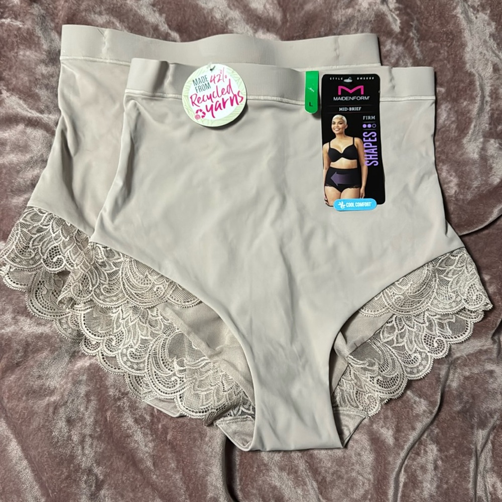 NWT Two maiden form, Shapeware